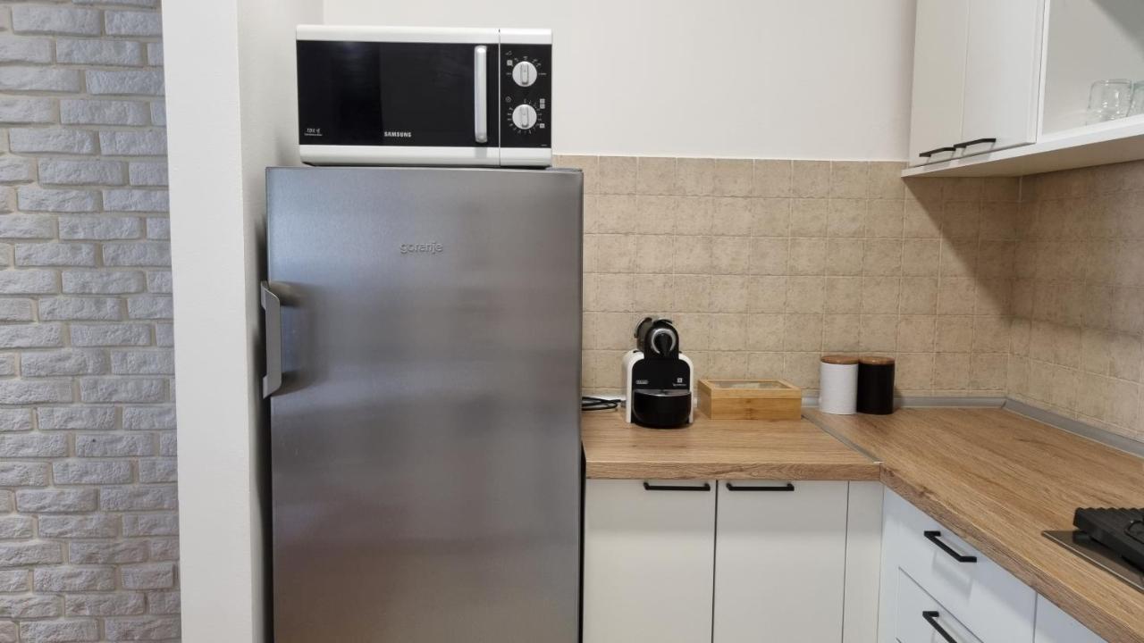 Grove Apartment + Free Parking Novi Sad Exterior photo