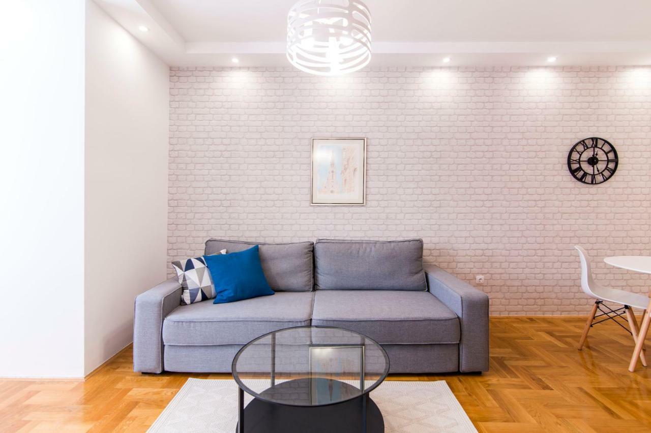 Grove Apartment + Free Parking Novi Sad Exterior photo
